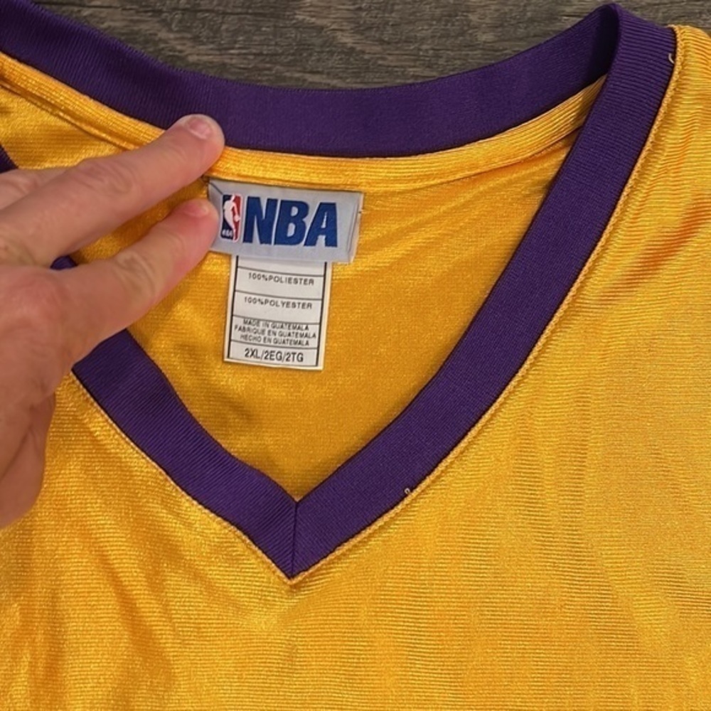NBA LAKERS KOBE BRYANT JERSEY - Picture 3 of 4